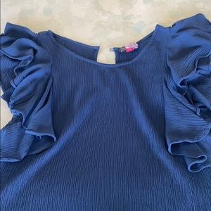 Vince Camuto beautiful top